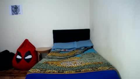 Snapshot of jboy_s chatting on 12.20.25 jboy_s online show from 12.20.25