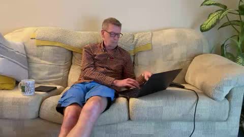 Snapshot of jcar57 chatting on 10.28.25 Jon online show from 10.28.25