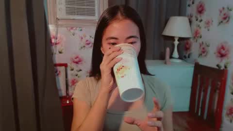 vivian online show from 08.05.26