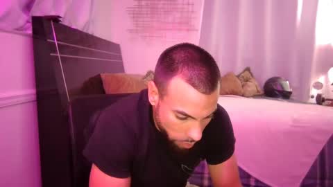 JcMax305 online show from 03.08.25