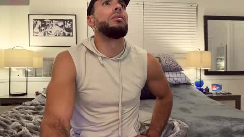 JcMax305 online show from 10.13.25