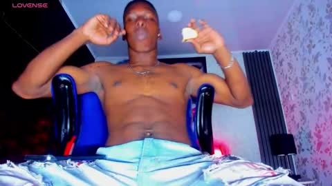 Snapshot of jd_thebaby chatting on 02.10.25 jd thebaby online show from 02.10.25