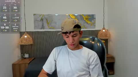 jdwhite18 online show from 08.09.26