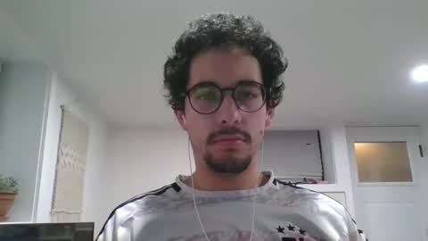 Snapshot of jean_hard_ chatting on 03.05.25 jean_hard_ online show from 03.05.25