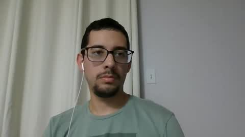 Snapshot of jean_hard_ chatting on 10.21.25 jean_hard_ online show from 10.21.25