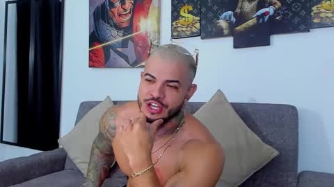 Jean  axelcrow       Modelo Independiente online show from 03.10.25