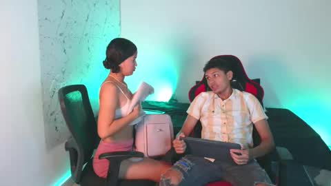 Snapshot of jean_widow chatting on 11.15.25 Jean Widow online show from 11.15.25