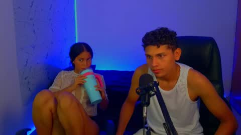 Snapshot of jean_widow chatting on 12.18.25 Jean Widow online show from 12.18.25