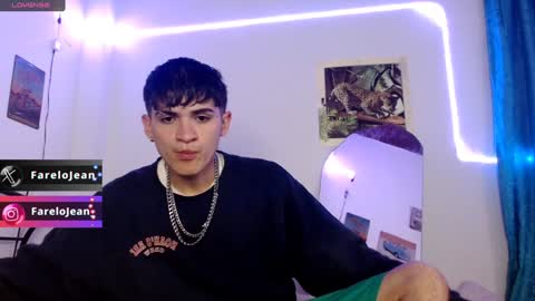 Snapshot of jeanfarelo chatting on 01.13.25 Jean online show from 01.13.25