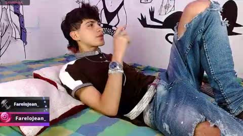 Snapshot of jeanfarelo chatting on 10.09.25 Jean online show from 10.09.25