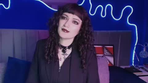 Snapshot of jeannesabatier chatting on 06.25.26 Jean online show from 06.25.26