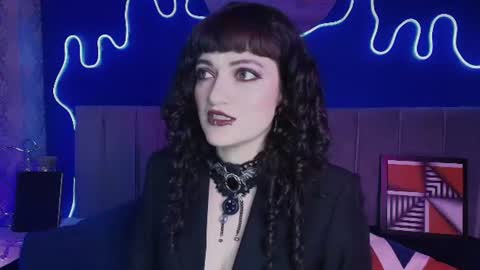 Snapshot of jeannesabatier chatting on 07.21.26 Jean online show from 07.21.26