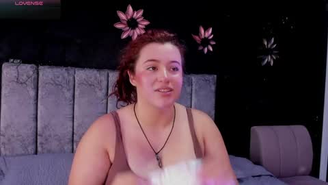Snapshot of jeannewilliams_ chatting on 04.25.26 Jeanne Williams online show from 04.25.26