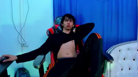 Snapshot of jeanram18 chatting on 09.21.25 JEAN online show from 09.21.25