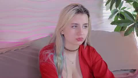 Snapshot of jeantony chatting on 06.17.26 Barbara online show from 06.17.26