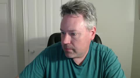 Snapshot of jeb5150 chatting on 12.22.24 JE online show from 12.22.24