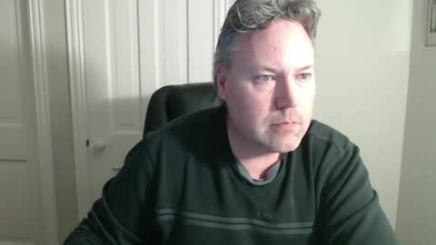 Snapshot of jeb5150 chatting on 02.05.25 JE online show from 02.05.25