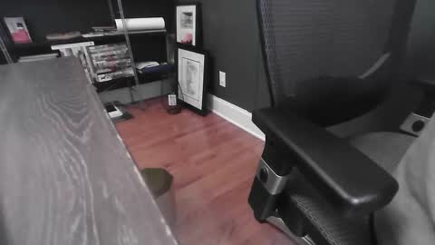 Snapshot of jedge4404 chatting on 10.15.25 jedge4404 online show from 10.15.25