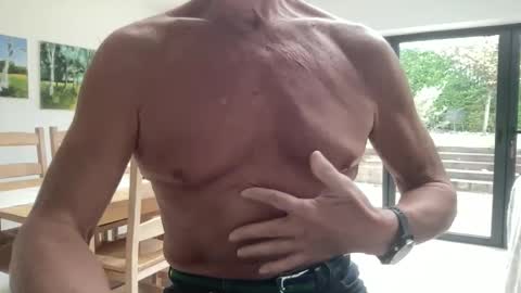 Snapshot of jeeves200 chatting on 11.10.25 Sensual Jeeves online show from 11.10.25