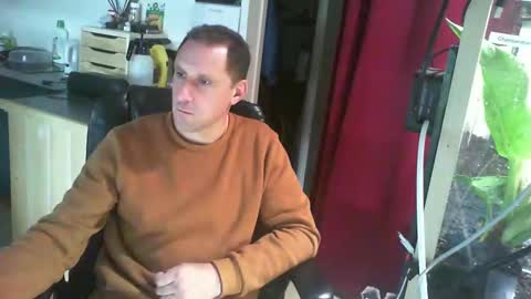 Snapshot of jef74700 chatting on 12.10.24 Jrme online show from 12.10.24