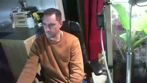 Snapshot of jef74700 chatting on 01.04.25 Jrme online show from 01.04.25