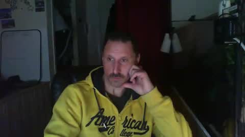 Snapshot of jef74700 chatting on 03.09.25 Jrme online show from 03.09.25