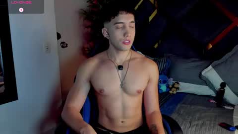 Snapshot of jeicob_stone1 chatting on 07.30.26 JEICOB STONE online show from 07.30.26