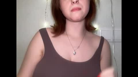 Snapshot of jelly_gum chatting on 12.13.24 Inna online show from 12.13.24