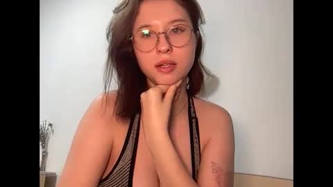 Snapshot of jelly_gum chatting on 01.17.25 Inna online show from 01.17.25