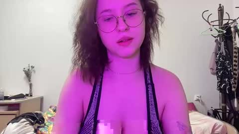 Snapshot of jelly_gum chatting on 01.20.25 Inna online show from 01.20.25