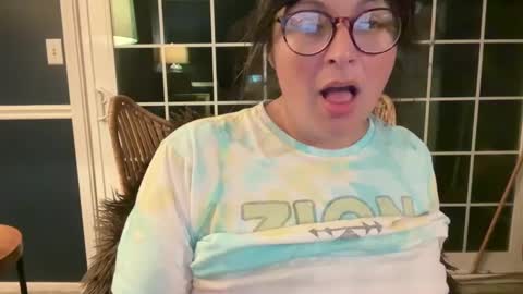 Snapshot of jellybeanin chatting on 10.04.25 Jelli online show from 10.04.25