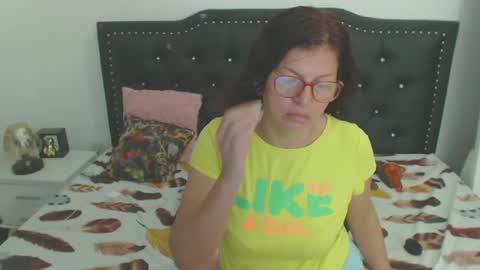 Snapshot of jellyfishhot chatting on 01.18.25  Natalia  online show from 01.18.25