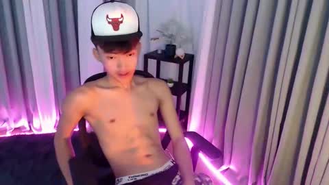 jemart_urnaughtboy online show from 05.09.26
