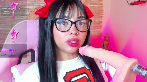 Snapshot of jena_nicols chatting on 12.31.24 Jena online show from 12.31.24