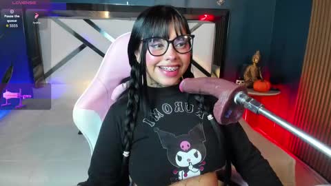 Snapshot of jena_nicols chatting on 10.19.25 Jena online show from 10.19.25