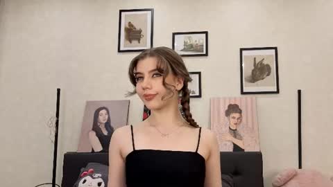 Snapshot of jenie_fire chatting on 07.01.26 Dolly online show from 07.01.26