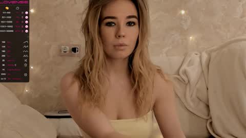 EvaSileZ online show from 10.19.25