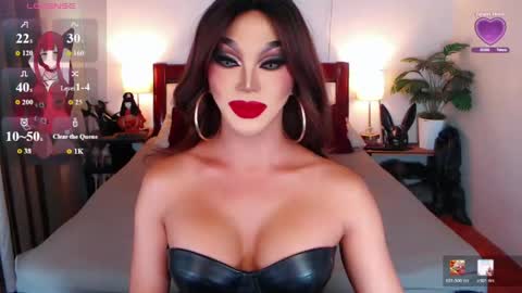 Queen Jenifer online show from 04.26.26