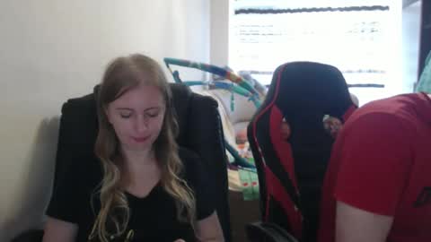 JenisAndPeter online show from 09.23.25