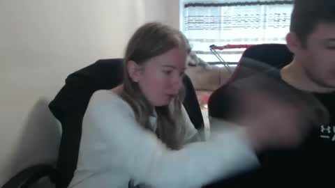 JenisAndPeter online show from 10.05.25