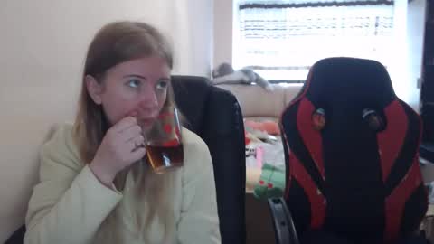 JenisAndPeter online show from 11.07.25