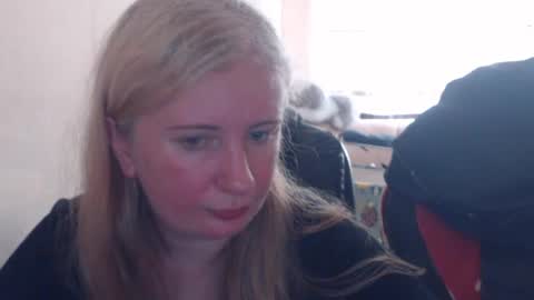 Snapshot of jenisandpeter chatting on 06.28.26 JenisAndPeter online show from 06.28.26