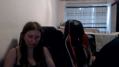 Snapshot of jenisandpeter chatting on 07.15.26 JenisAndPeter online show from 07.15.26