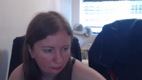 Snapshot of jenisandpeter chatting on 07.18.26 JenisAndPeter online show from 07.18.26