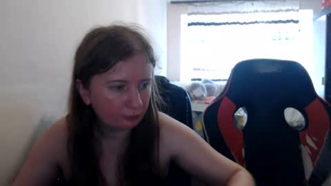 Snapshot of jenisandpeter chatting on 07.20.26 JenisAndPeter online show from 07.20.26