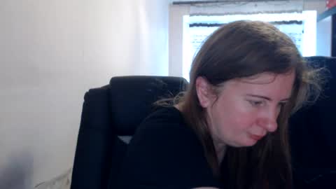 Snapshot of jenisandpeter chatting on 07.27.26 JenisAndPeter online show from 07.27.26
