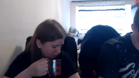 Snapshot of jenisandpeter chatting on 07.29.26 JenisAndPeter online show from 07.29.26