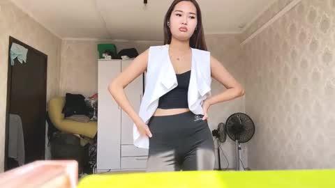 Snapshot of jenisehargens chatting on 03.07.26 Alice online show from 03.07.26