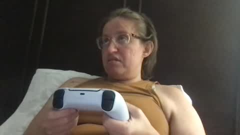 love me for who i am...I have a pussy so i make the rules... online show from 12.22.24