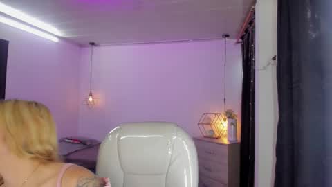 jennaa_cooper online show from 09.27.25